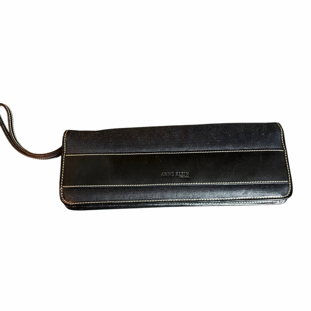 VINTAGE ANNE KLEIN BLACK LEATHER CLUTCH WRISTLET WITH BRONZE HARDWARE - Picture 11 of 13